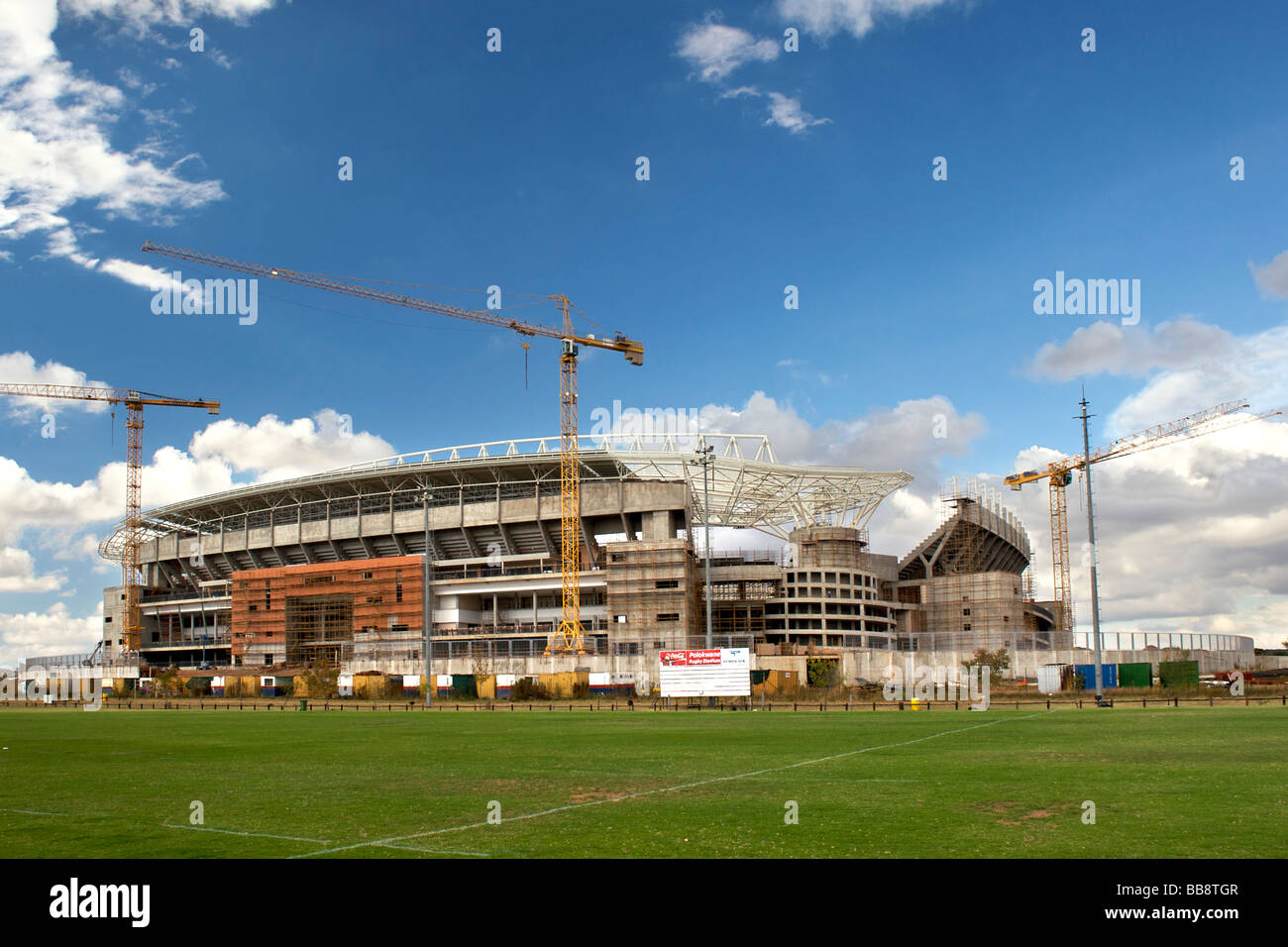 Das Peter-Mokaba-FIFA 2010 World Cup Soccer Stadion im Bau in Polokwane, Limpopo Provinz, Südafrika. Stockfoto