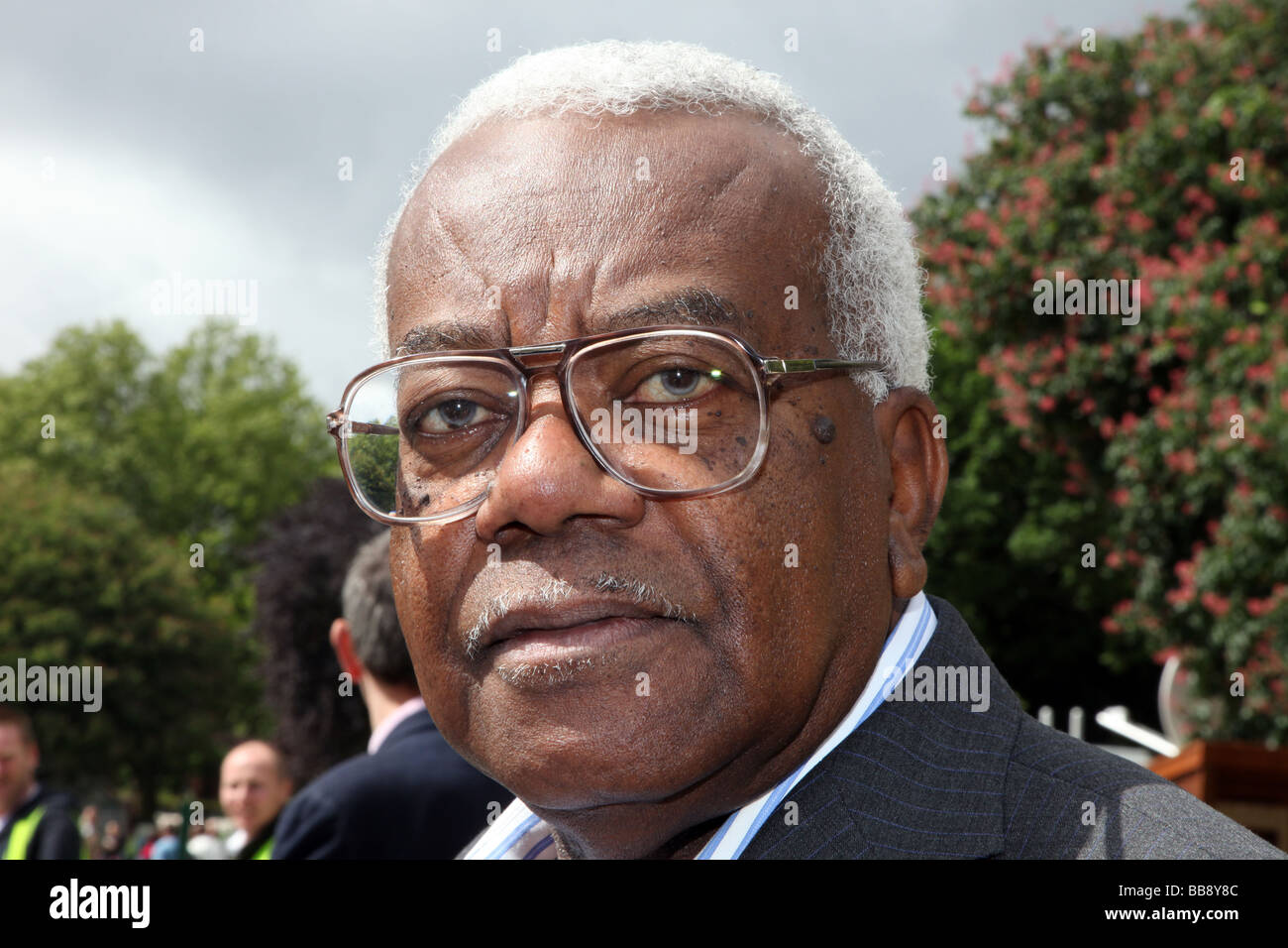 Sir Trevor McDonald veteran Nachrichtensprecher Stockfoto