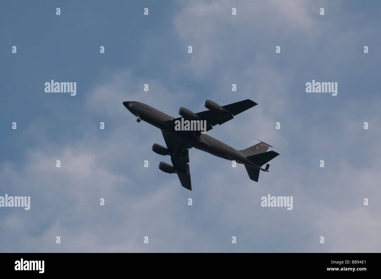 Amerikanische Luftwaffe bereitet sich auf USAF Mildenhall nr Newmarket landen Flugzeuge betanken Stockfoto