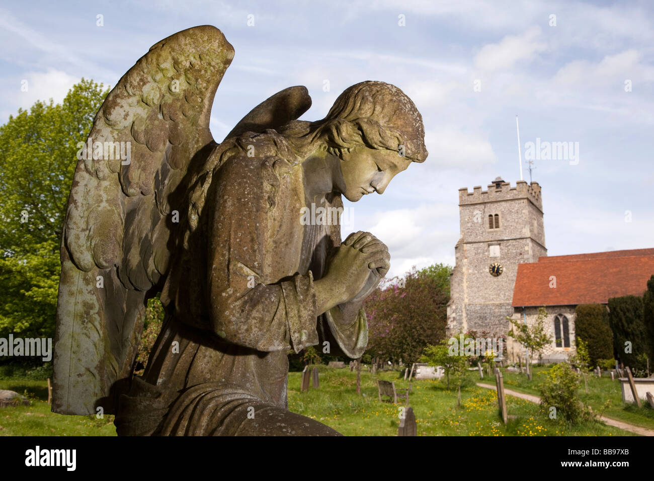 England Berkshire Cookham heilige Dreiheit Pfarrkirche Friedhof Engel Denkmal lokalen Maler Sir Stanley Spencer Stockfoto