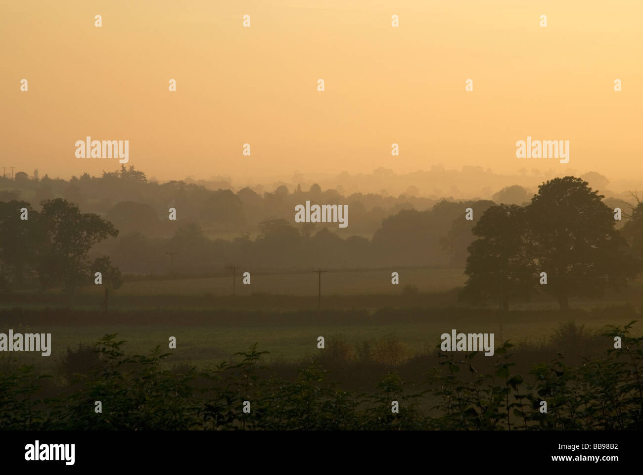 Englische Landschaft in der Abenddämmerung Stockfoto