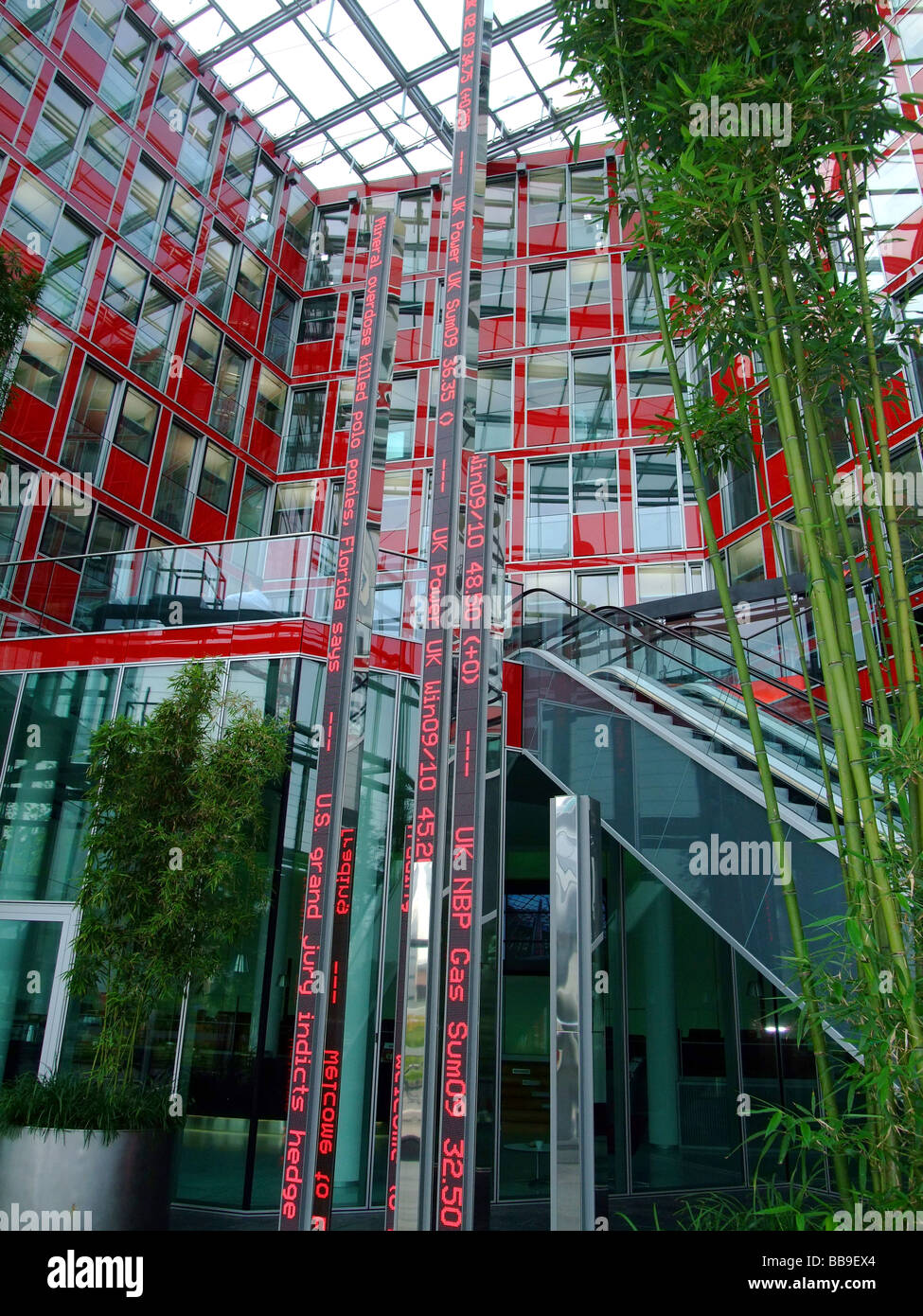 EON Energy Trading (EET) zentrale Eingangsgebäude am Düsseldorfer Hafen - Deutschland Stockfoto