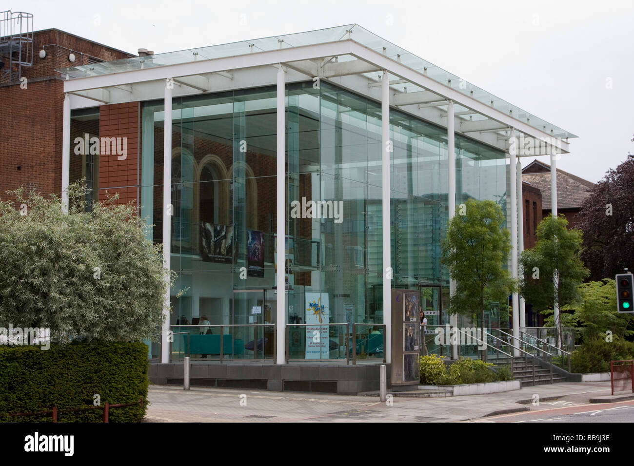 Capitol Theater Horsham Stadtzentrum High Street einkaufen Sussex England uk gb Stockfoto