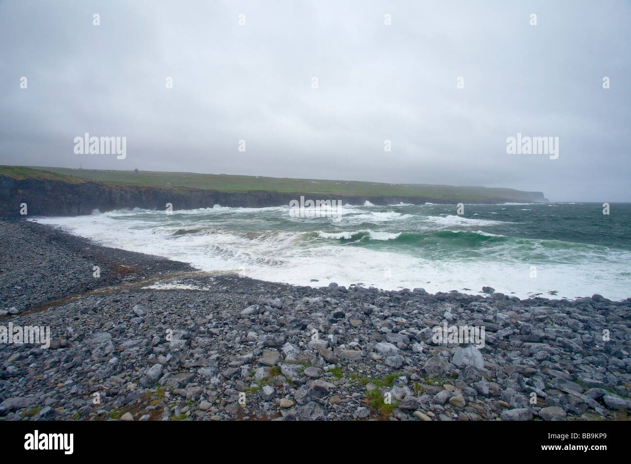 Atlantische Stürme in Doolin County Co Clare Irland Irland irische Republik Stockfoto