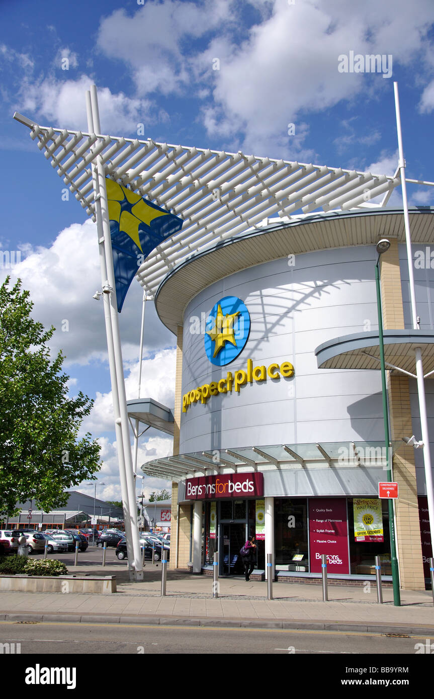 Aussicht auf Place Einkaufszentrum, High Street, Dartford, Kent, England, Großbritannien Stockfoto