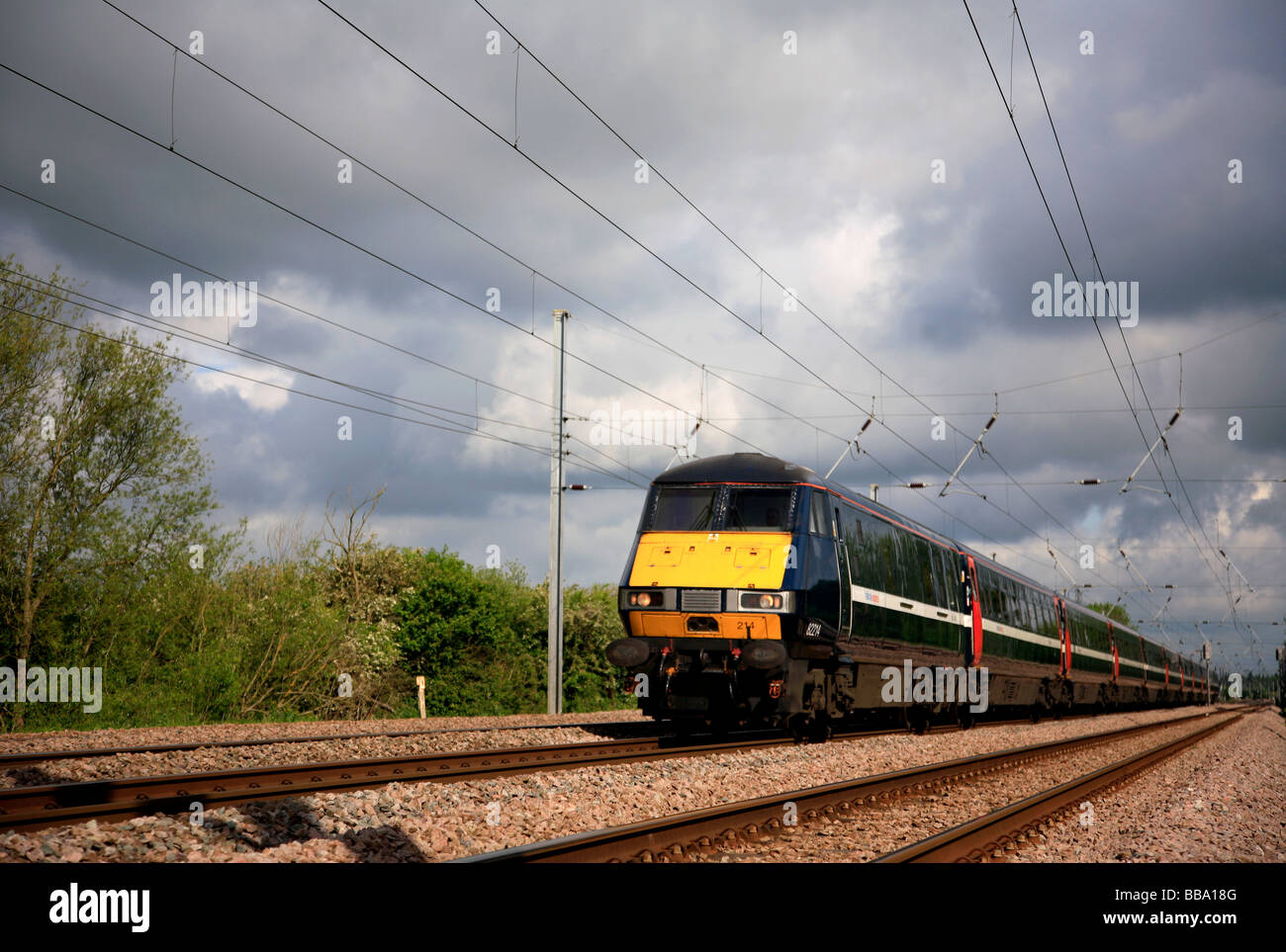 National Express 82214 High-Speed Vorortbahn East Coast Main Line Railway Peterborough Cambridgeshire England UK Stockfoto