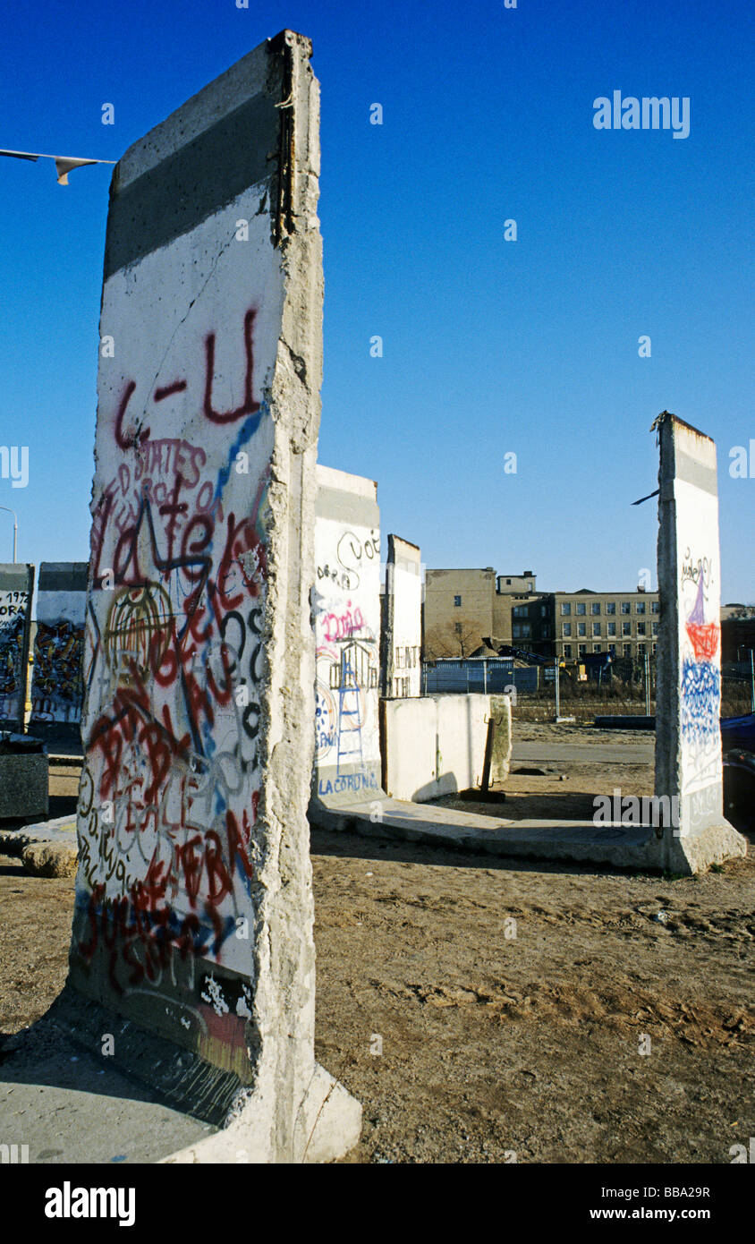 Segmente der Berliner Mauer am Potsdamer Platz, nach dem Fall der Berliner Mauer, Berlin, Deutschland, Europa Stockfoto