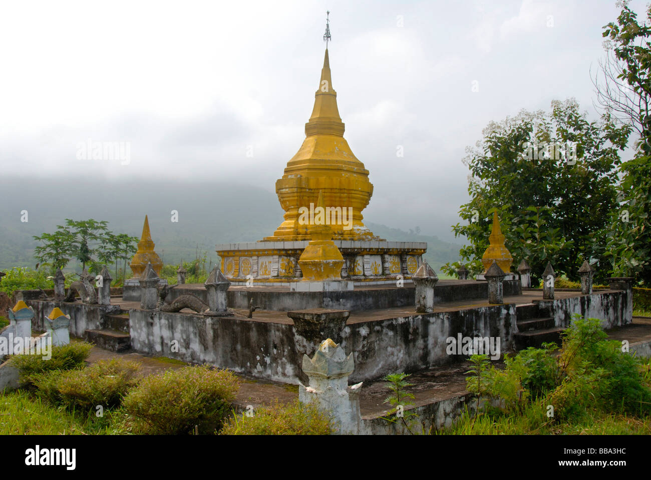 Buddhismus, gelbe Stupa, dass Muang Hu, Ou Tai, Gnot Ou Phongsali Provinz, Laos, Südostasien Stockfoto
