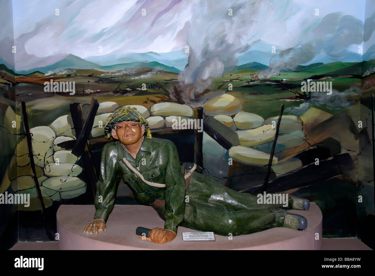 Krieg-Trauma, erster Indochina Krieg 1954, Figur des vietnamesischen Infanteristen, Museum, Dien Bien Phu, Vietnam, Südostasien Stockfoto