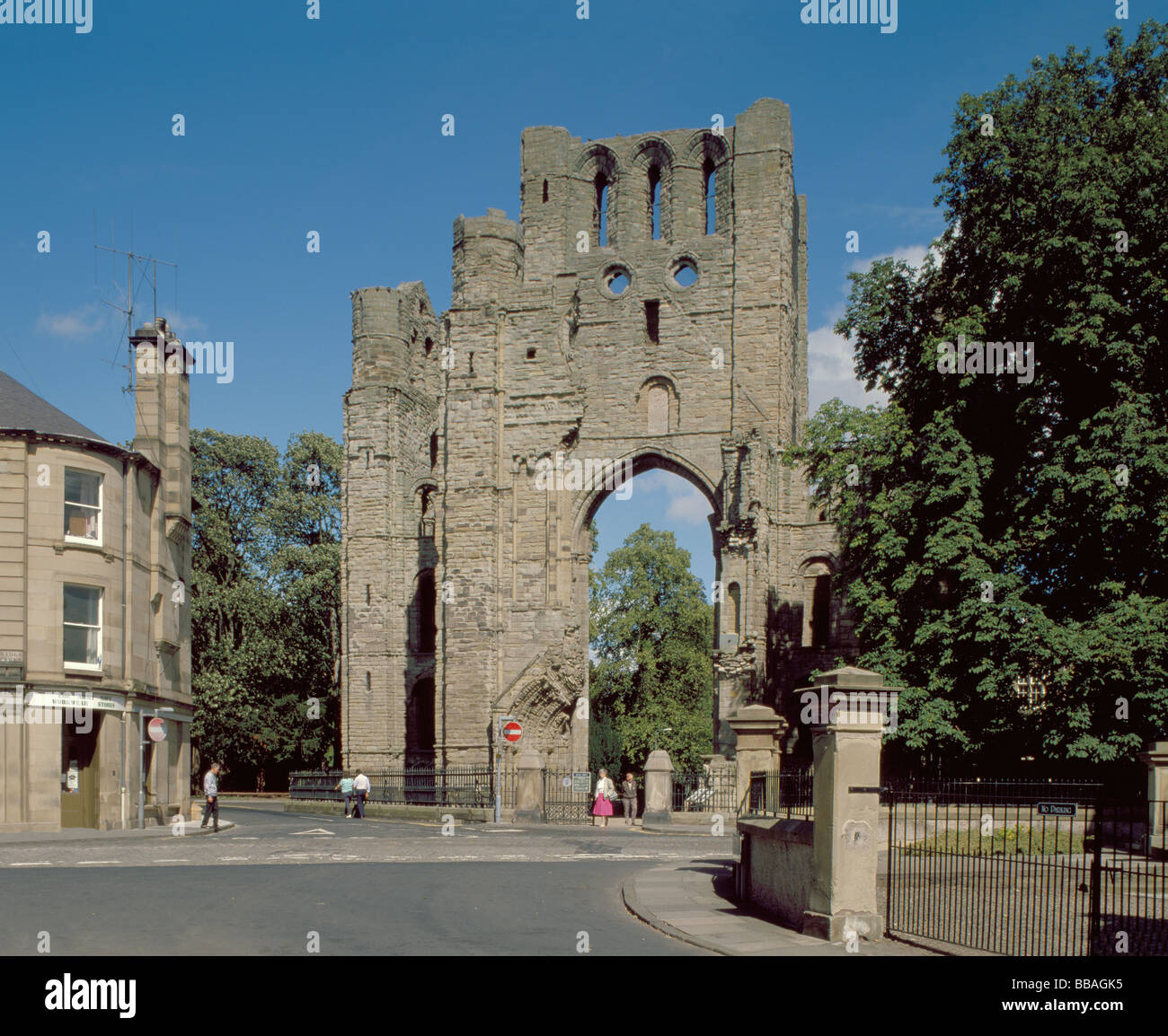 Ruiniert, warst Fassade der Kelso Abbey, Kelso, Grenzen Region, Schottland, UK. Stockfoto