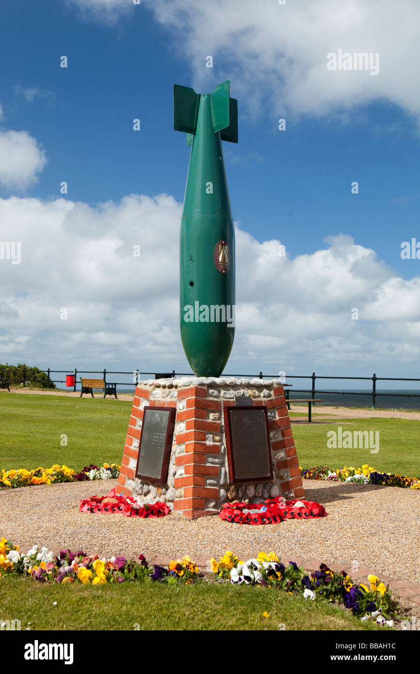 UK England Norfolk Mundesley Strandpromenade Royal Engineers Bombenentschärfung Denkmal Stockfoto