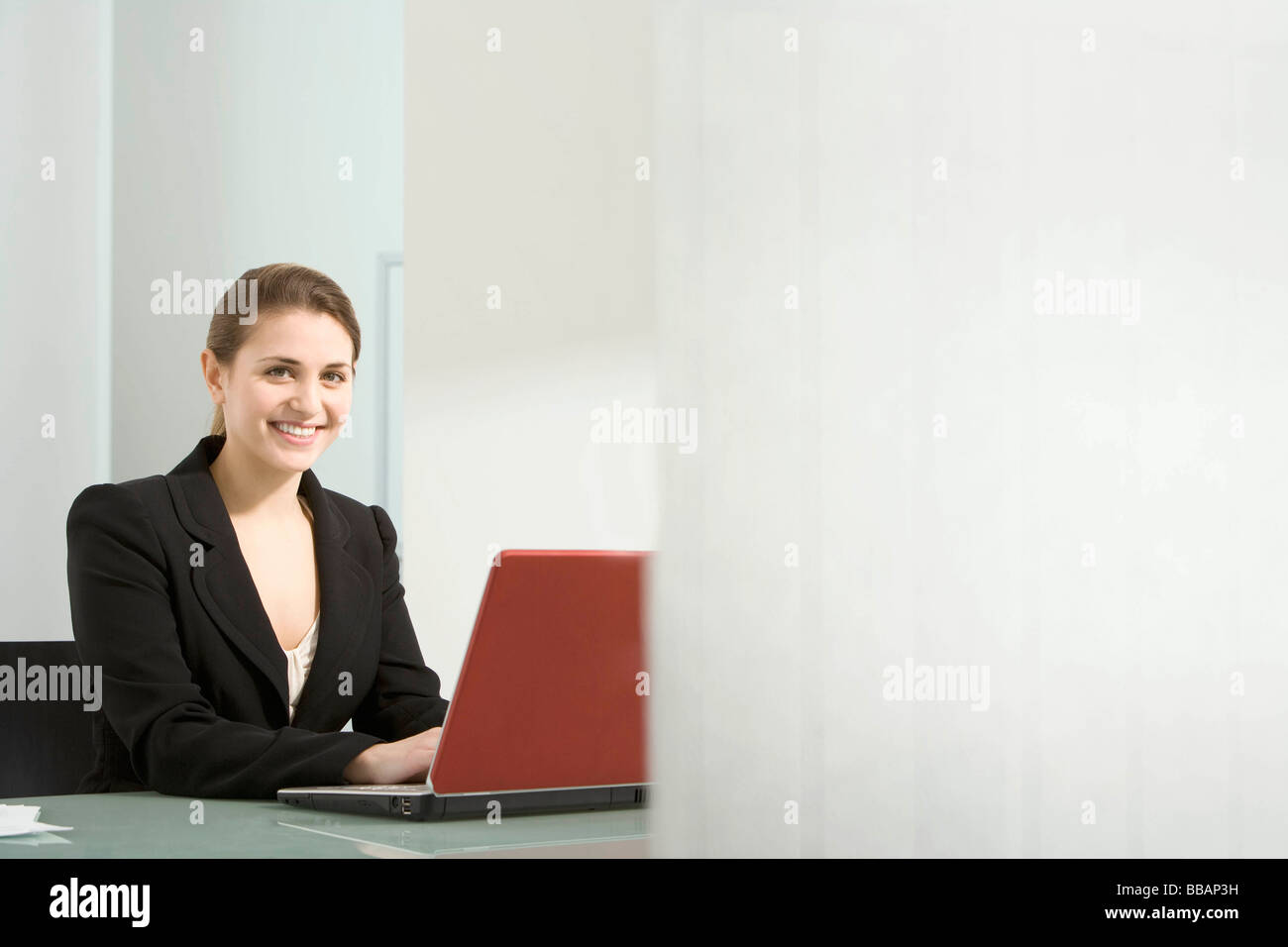 Ein Porträt des jungen Büro weiblich. Stockfoto