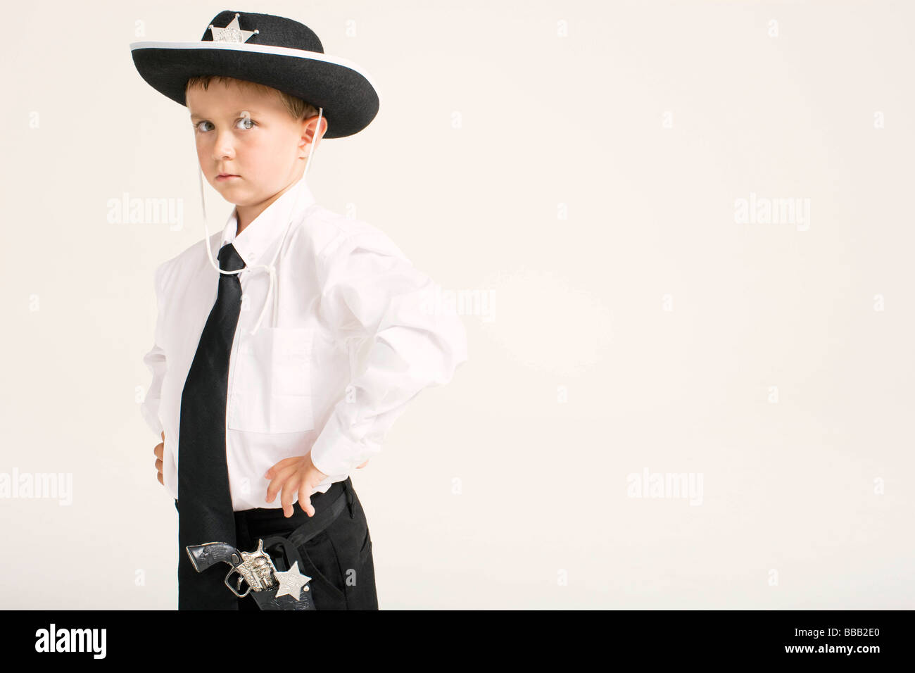 verkleidet als Sheriff-Partei junge Stockfoto