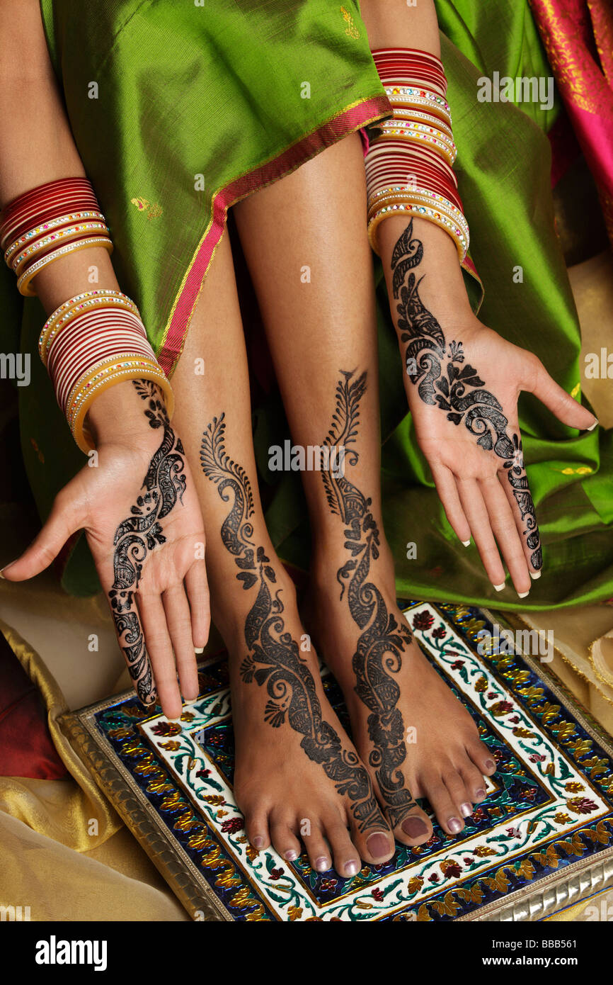 Henna Tattoo Feet Stockfotos Und Bilder Kaufen Alamy