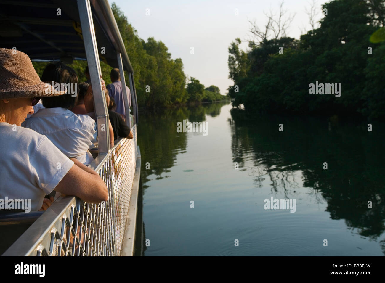 In den gelben Wasser Feuchtgebieten cruise Wildtiere beobachten.  Cooinda, Kakadu-Nationalpark, Northern Territory, Australien Stockfoto