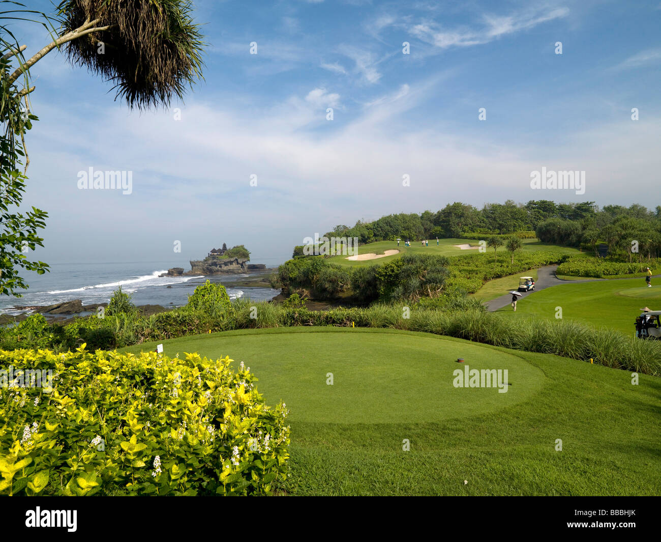 Golfplatz auf dem Seeweg; Stockfoto
