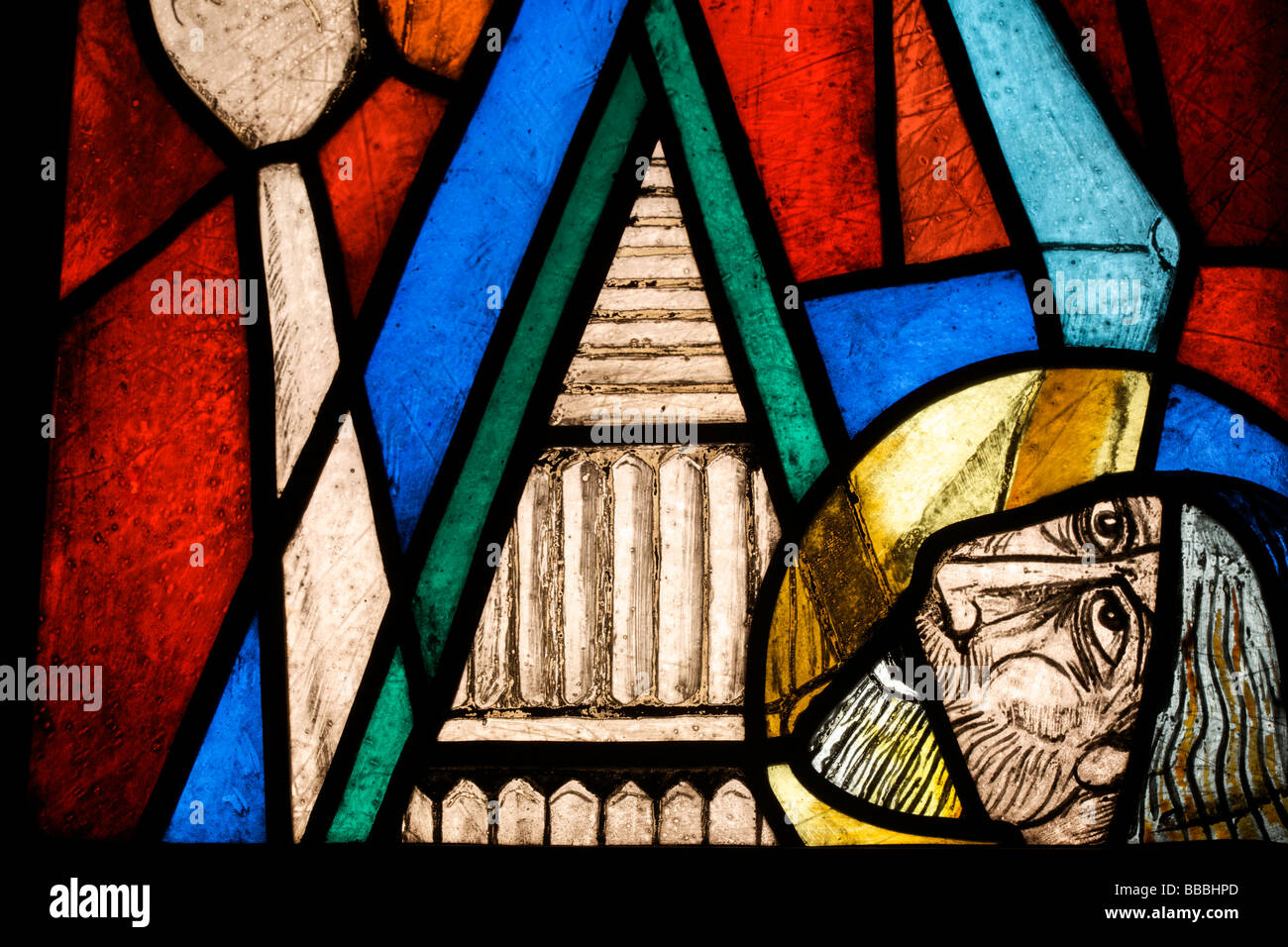 Glasfenster von St. Michael Cathedral in Coventry, West Midlands, England, Vereinigtes Königreich Stockfoto