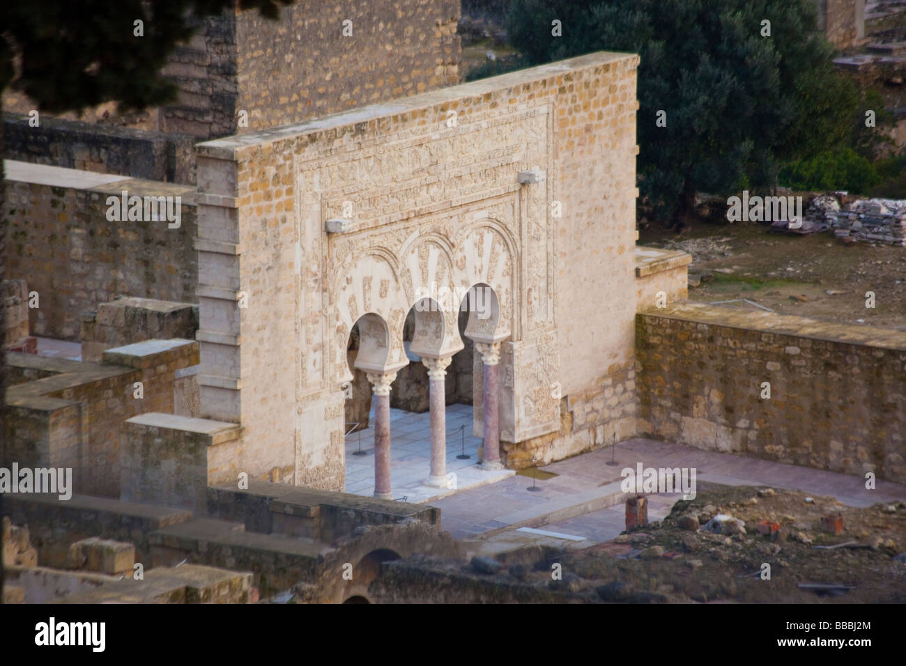 Basilika am Haus Yafar auf den maurischen Ruinen von Medina Azahara in der Nähe von Cordoba Spanien Stockfoto