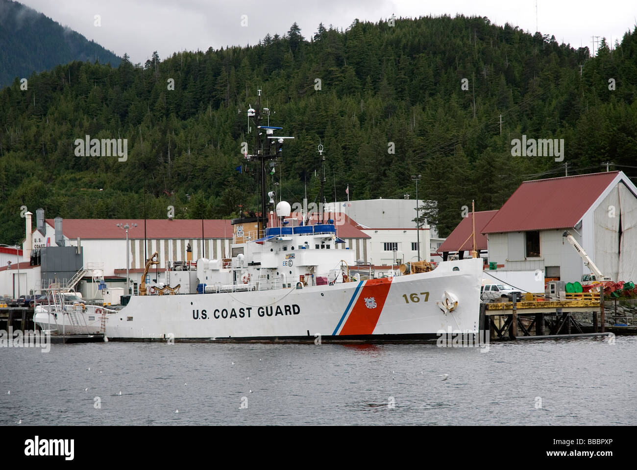 U S Küstenwache Schiff Acushnet WMEC 167 Ketchikan Alaska USA Stockfoto