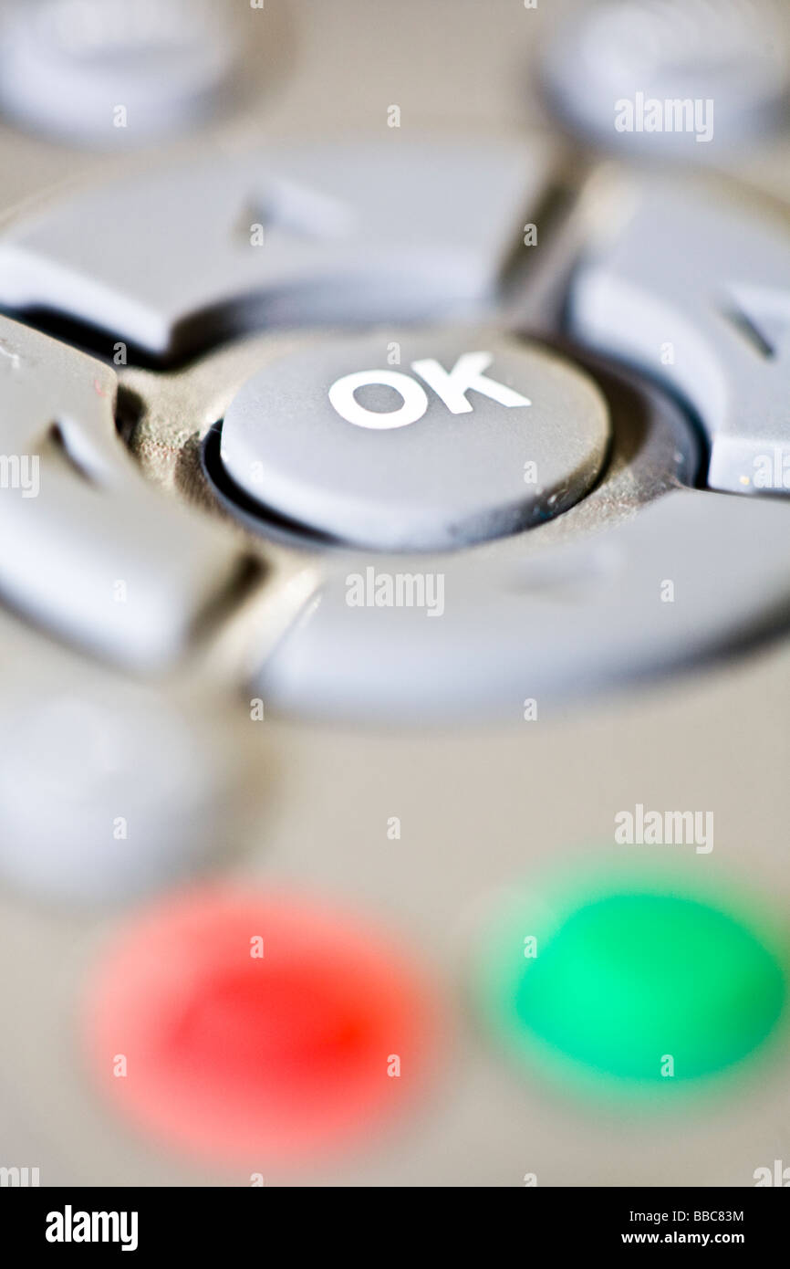 OK-Taste auf der Fernbedienung Stockfoto