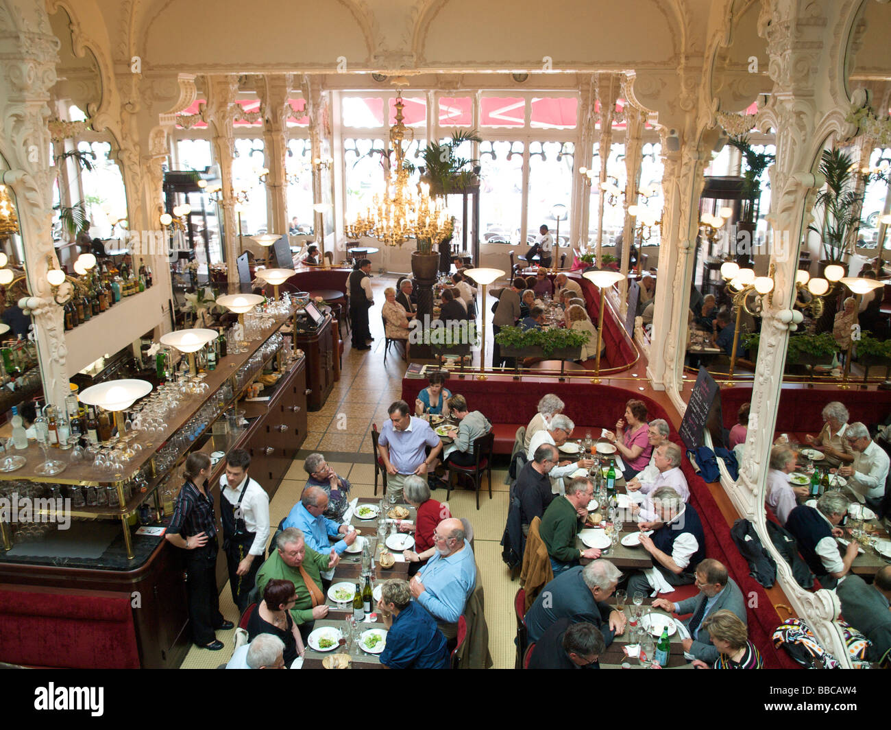 Das Grand Café, Restaurant, Moulins, Allier, Frankreich. Stockfoto