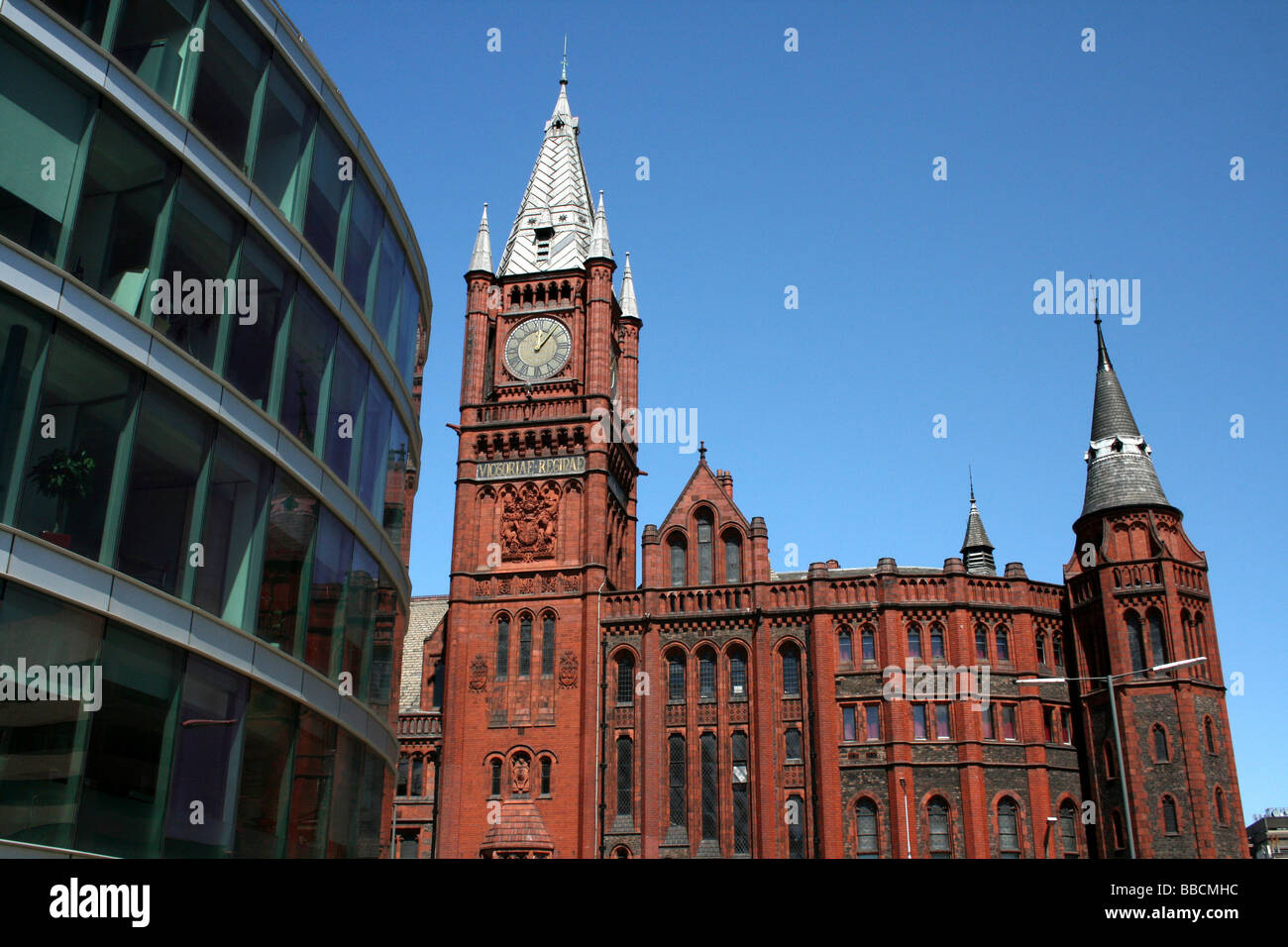 Der Jubilee Clock Tower der Victoria-Galerie und Museum und moderne Foundation Building, University of Liverpool, Merseyside, UK Stockfoto