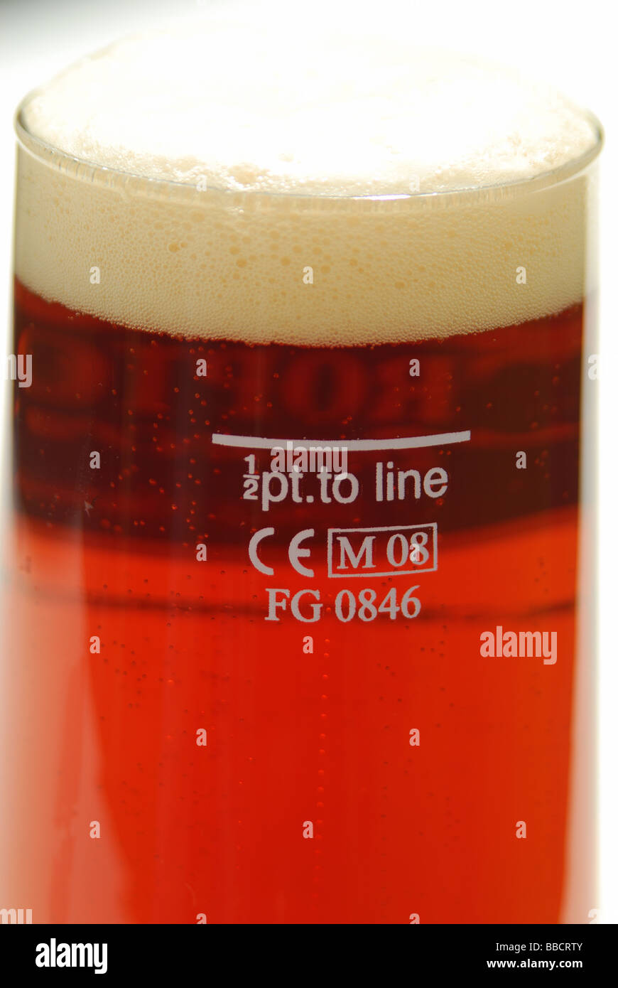 Half Pint Maß für Real Ale. Stockfoto