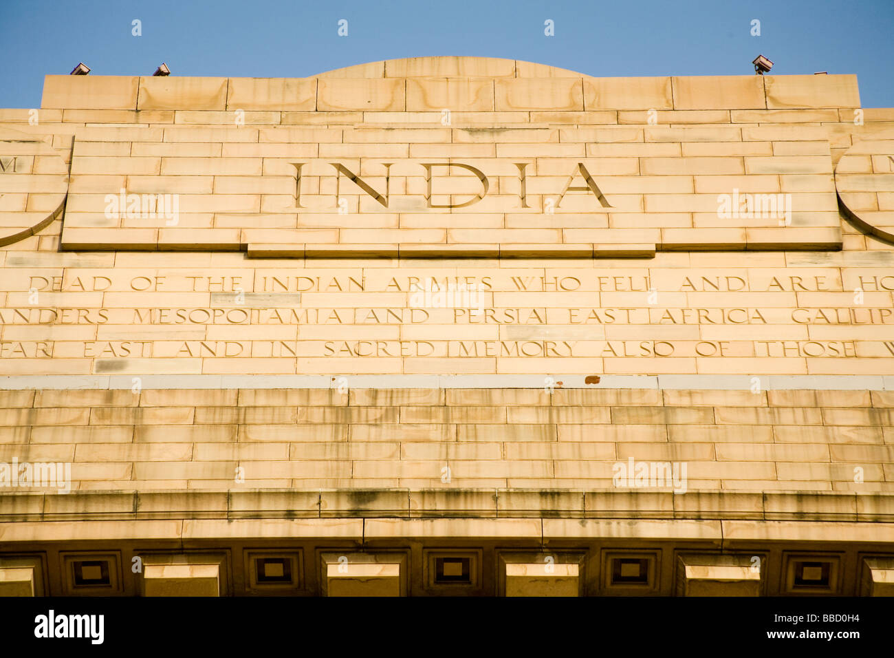 Inschrift auf der Oberseite India Gate, Neu-Delhi, Delhi, Indien Stockfoto