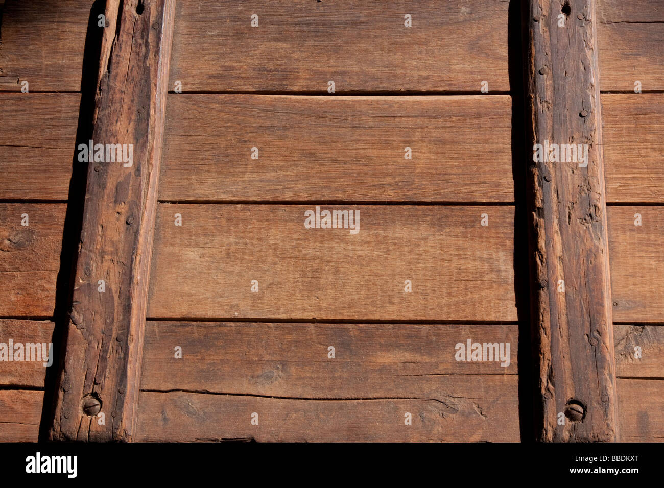 Deckel gut getragen Holzkiste Stockfoto