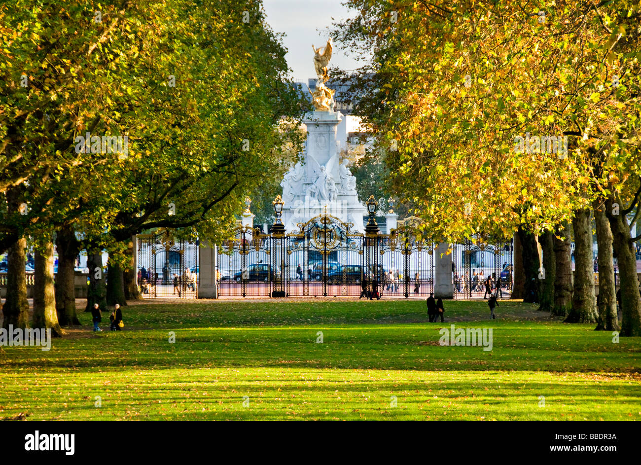Queen Victoria Memorial, gesehen vom Green Park, London, UK Stockfoto