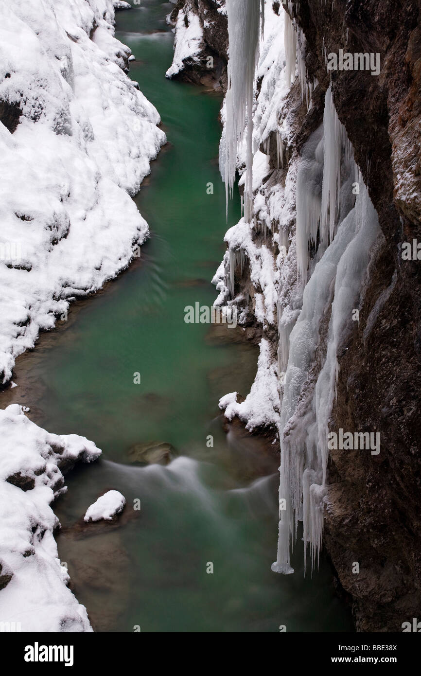 Brandenberg, Brandenberger Ache River, Tiefenbach Schlucht im Winter, Nord-Tirol, Österreich, Europa Stockfoto