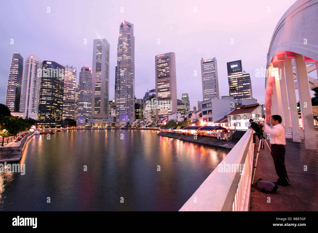 Elgin Bridge, Skyline, Singapur, Asien Stockfoto