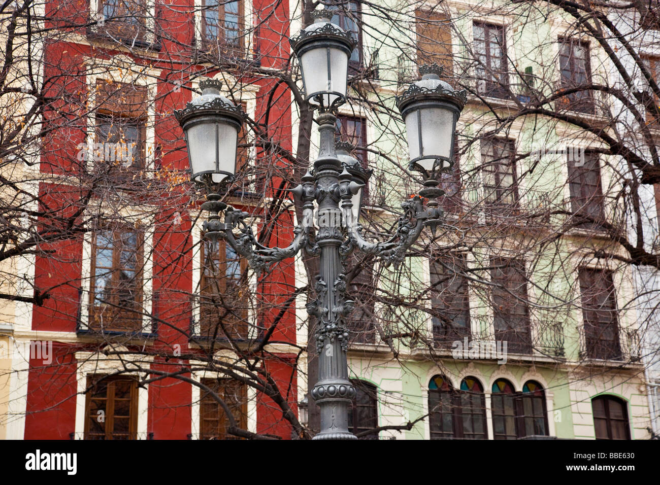 Antiken Straßenlaternen in Plaza Bib-Rambla in Granada Spanien Stockfoto