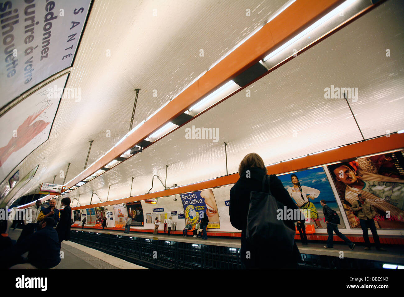 Paris Metro Saint Michel station Stockfoto