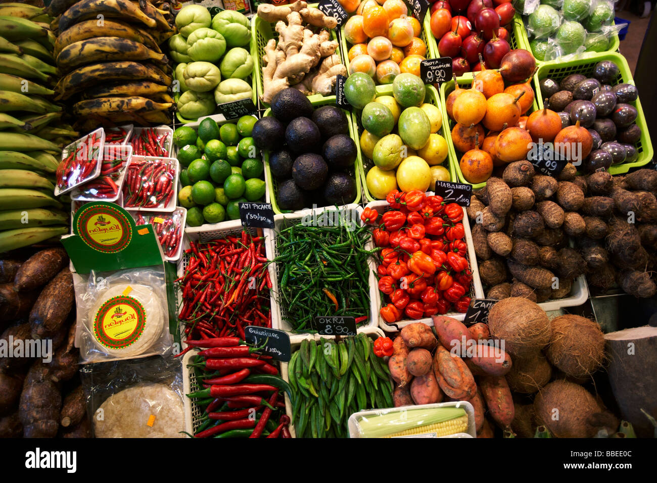 Obst und Gemüse stehen, Barcelona, Katalonien, Spanien Stockfoto
