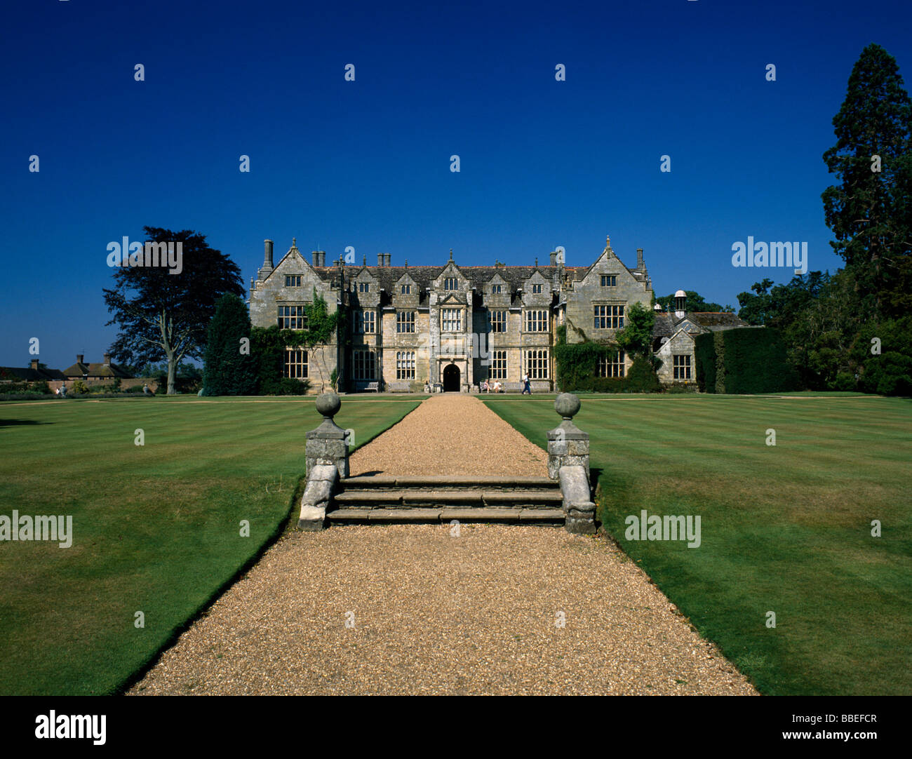 ENGLAND West Sussex Ardingly Wakehurst Place, Gärten und herrschaftlichen Haus. Im Besitz von National Trust und Gärten von Kew betreut Stockfoto