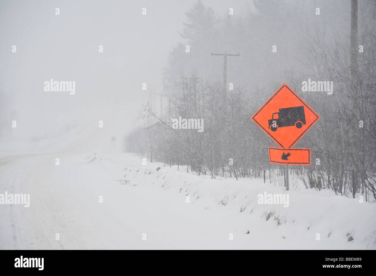 Autobahn im Winter, Ontario, Kanada Stockfoto