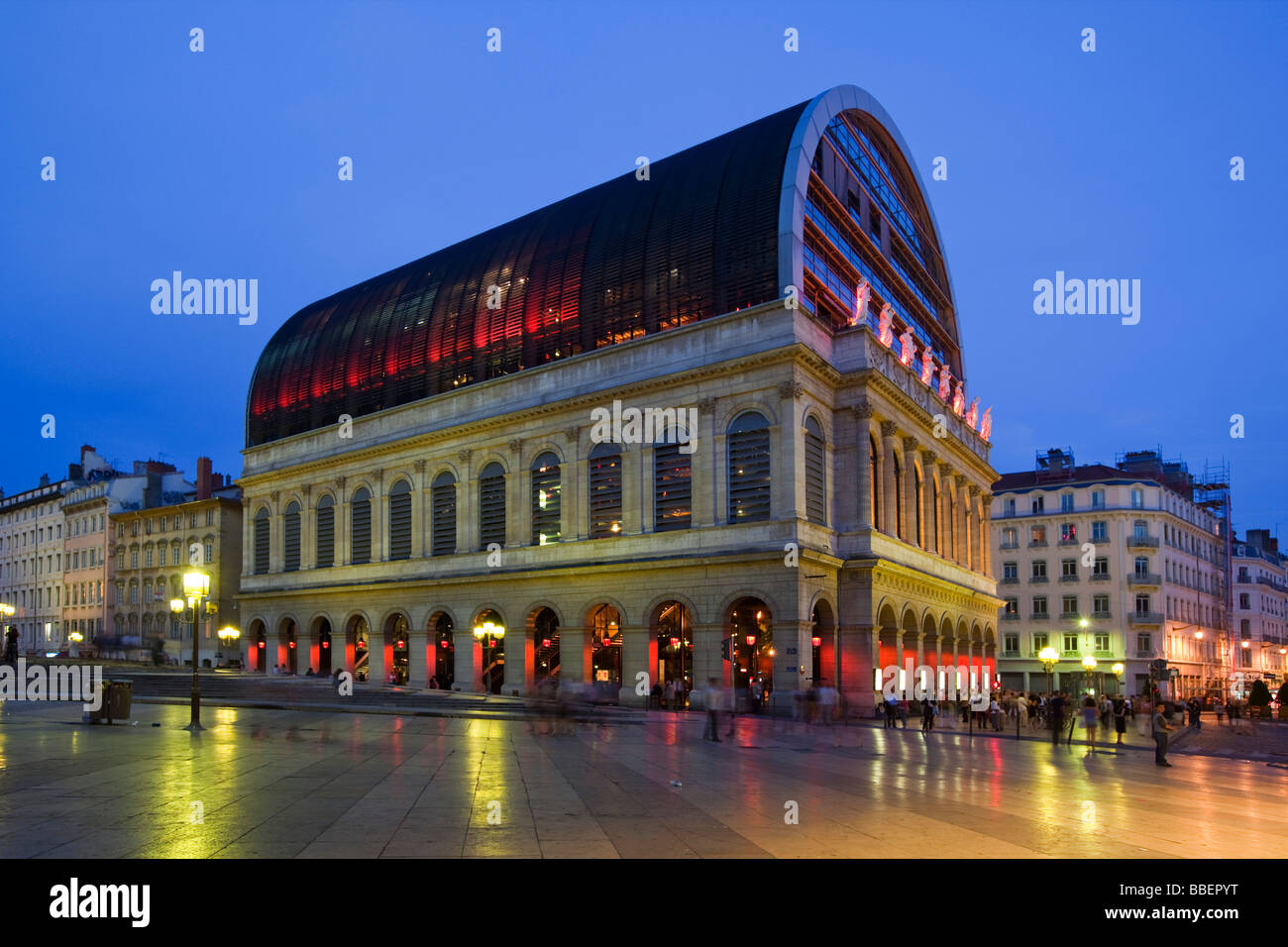 Oper von Lyon neu gestaltet von Architekt Jean Nouvel 1985 bis 1993 Lyon Rhone Alpen Frankreich Stockfoto