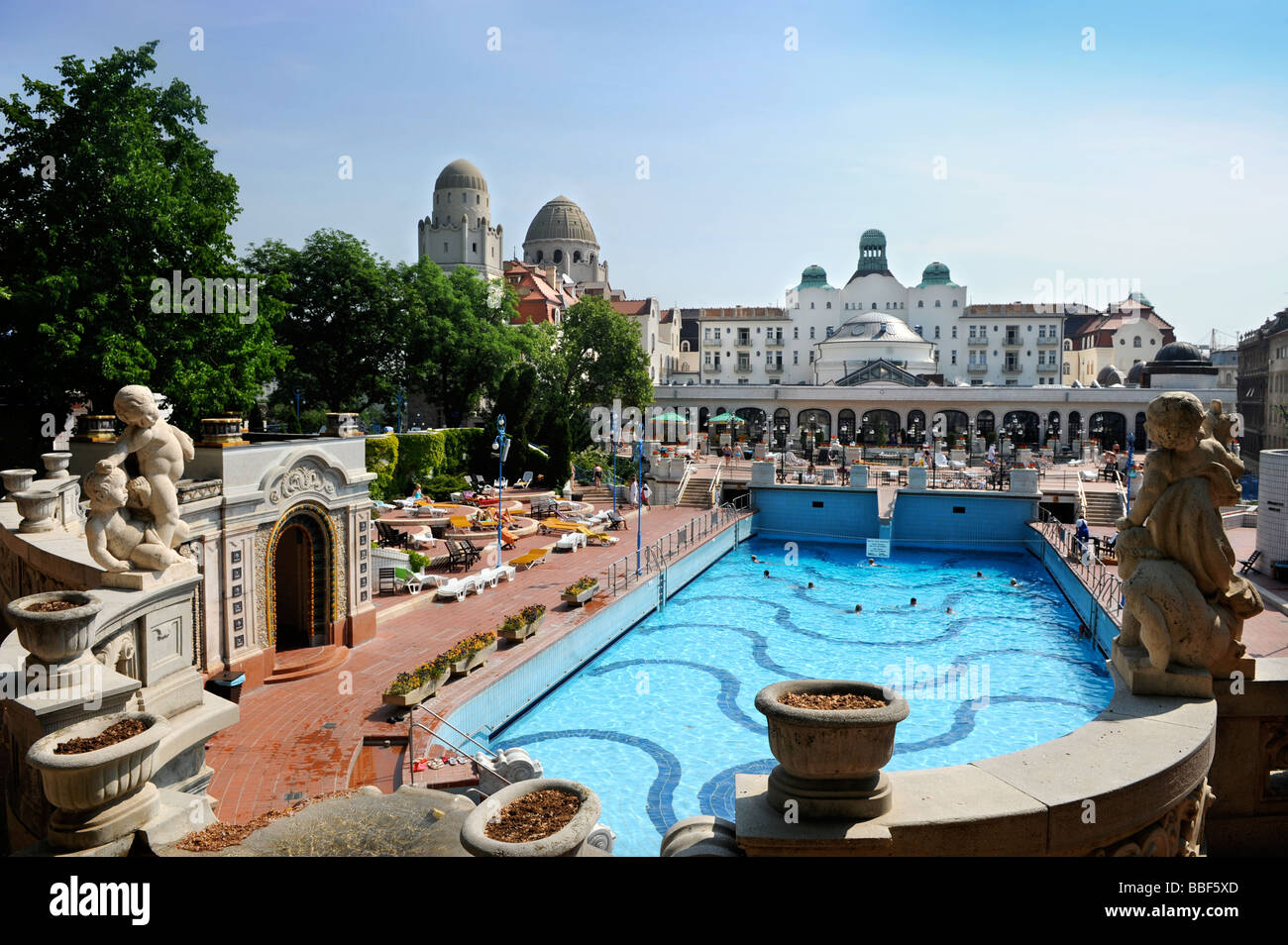 Überblick über das Gellertbad in Budapest Ungarn Stockfoto