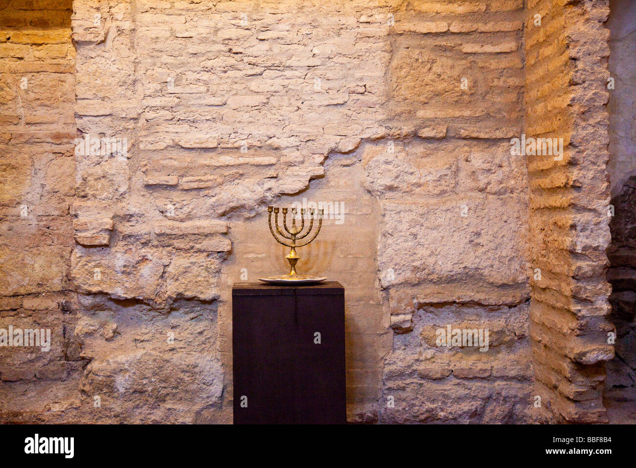 Menorah im Sinagoga die Synagoge in Cordoba Spanien Stockfoto