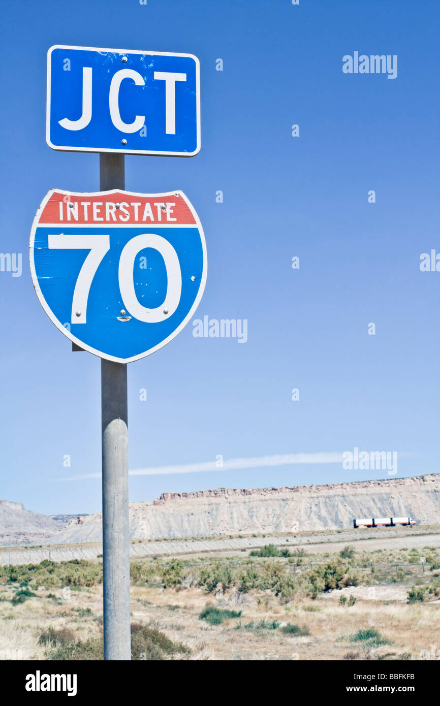 LKW auf ich 70 irgendwo in Utah Stockfoto