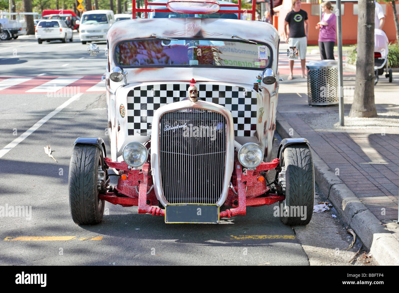 Hot Rod oder street Rods auf Anzeigen Chevrolet Stockfoto