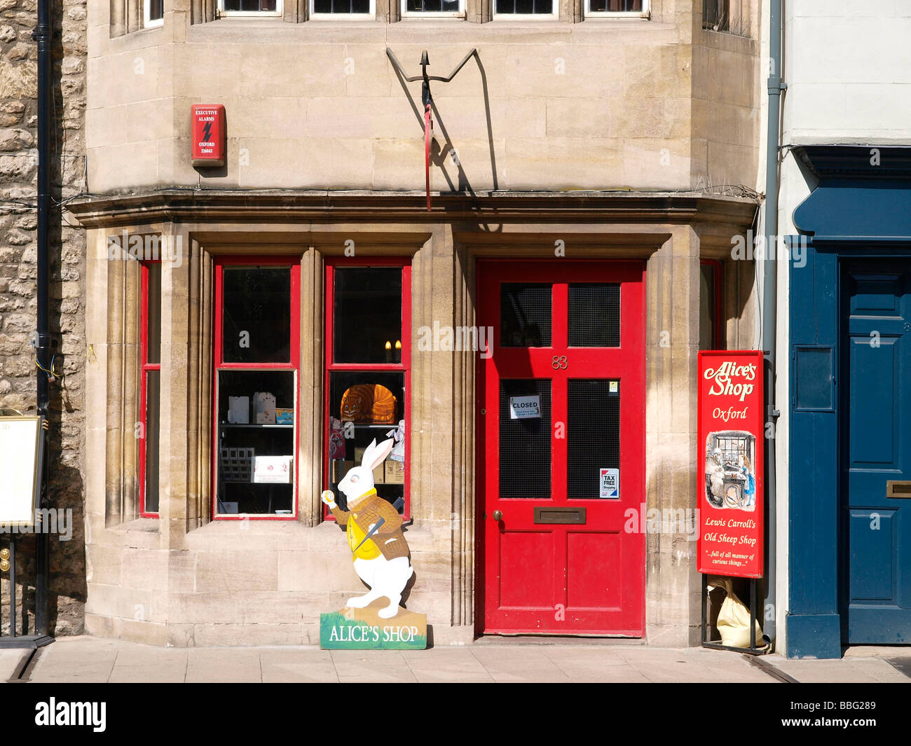 Alice im Wunderland Thema im Shop Oxford UK Stockfoto