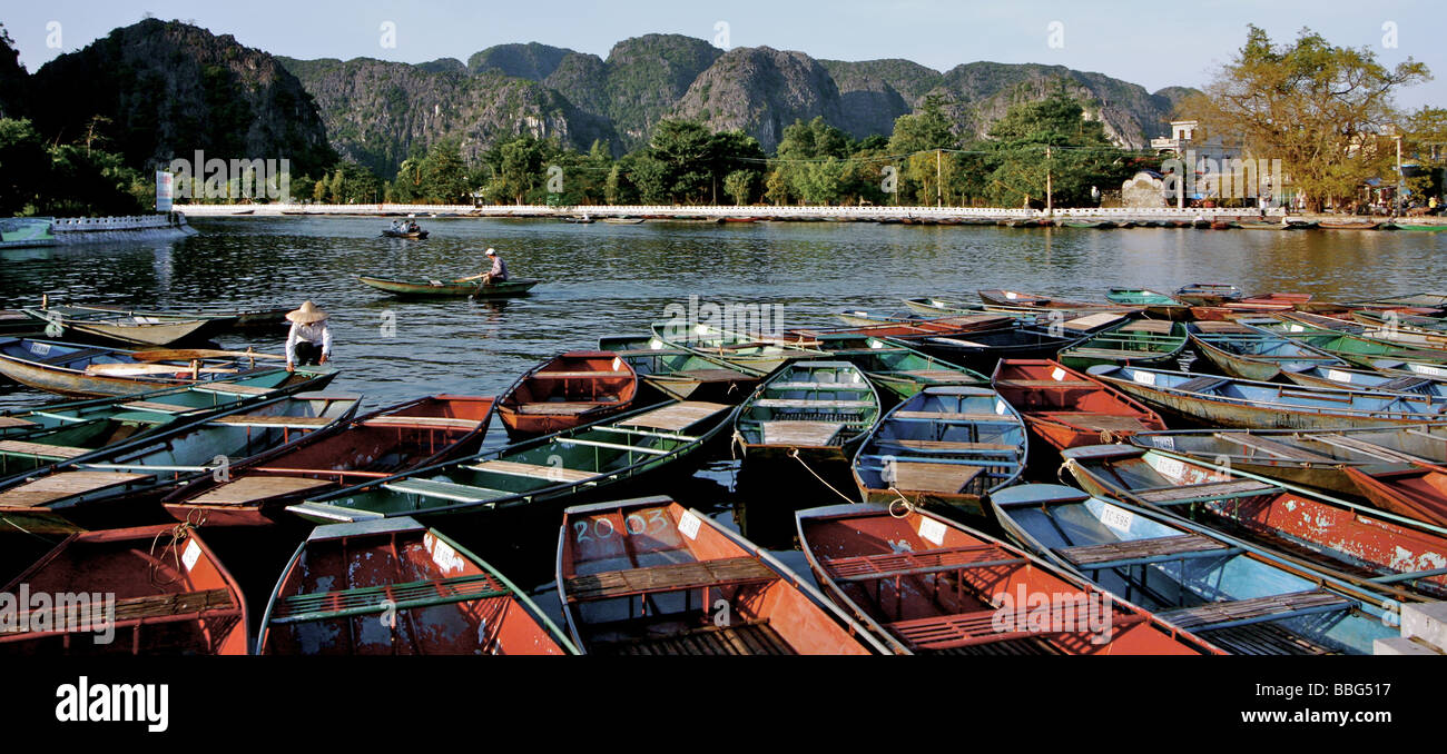 Boote auf Tam coc Stockfoto