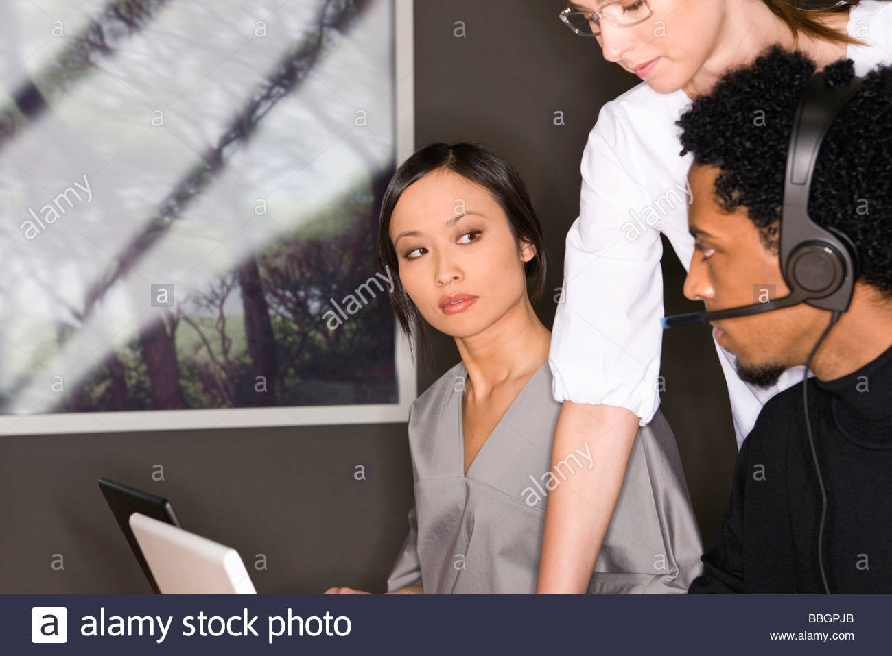 Asiatische frauen suchen mann