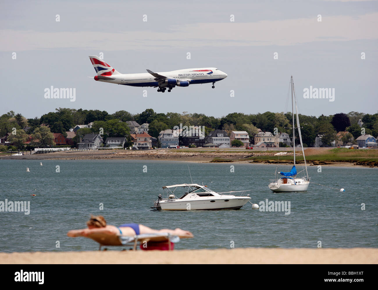 Eine British Airways 747 landet am Boston Logan International Airport Stockfoto