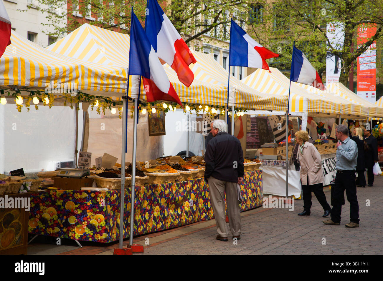 Französischen Markt in St Anns Platz Manchester England Stockfoto