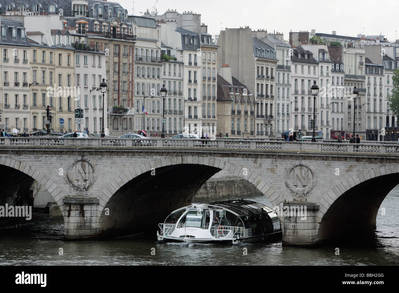 Pont Saint-Michel, linken Ufer, Paris, Frankreich Stockfoto
