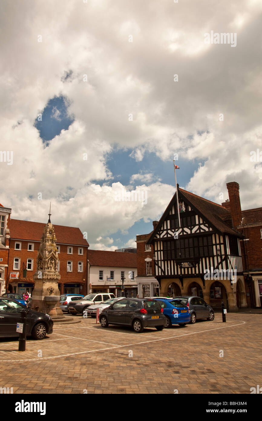 Marktplatz & Rathaus, Saffron Walden, Essex, England Stockfoto