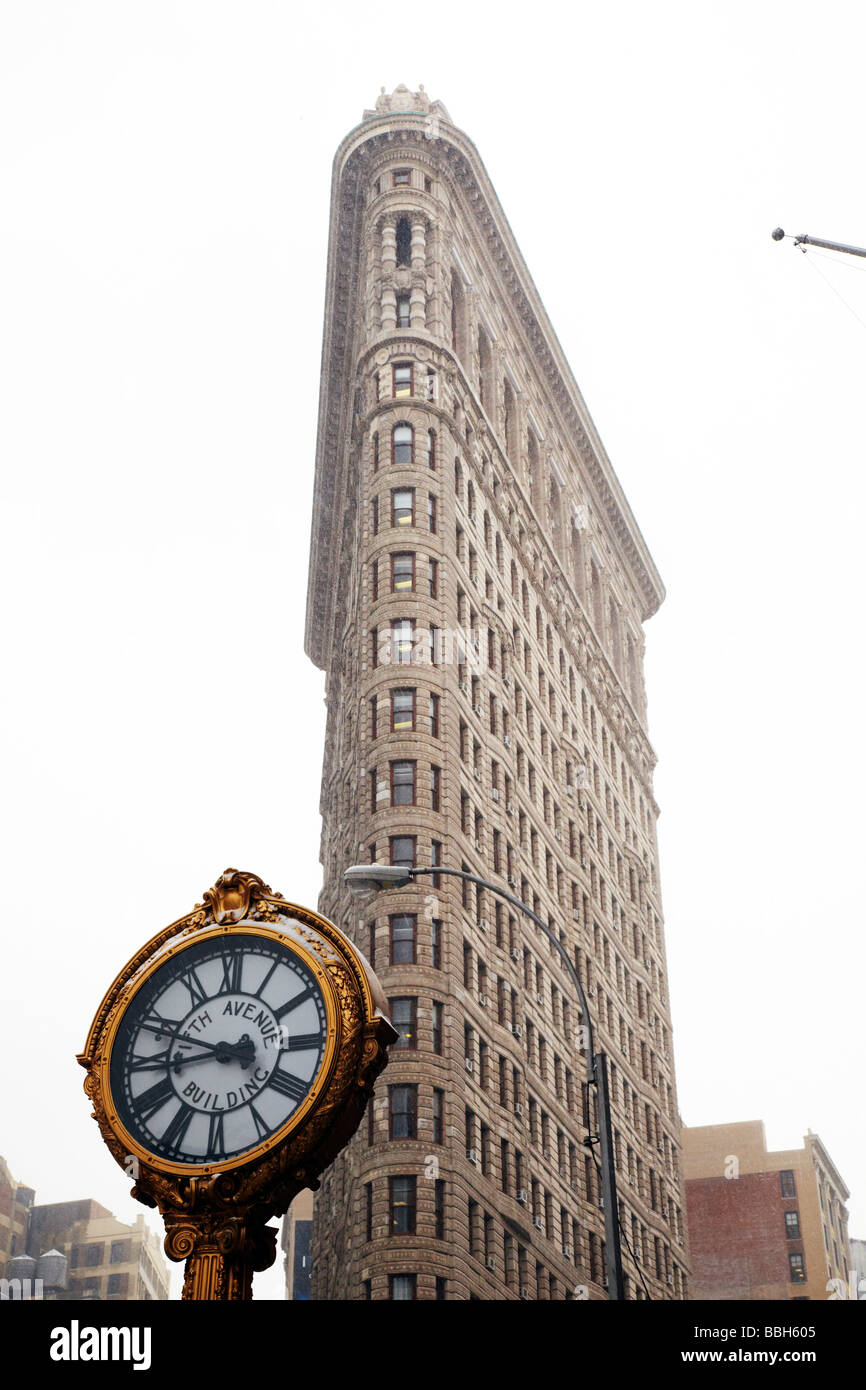 Flatiron Building mit Uhr, New York Stockfoto